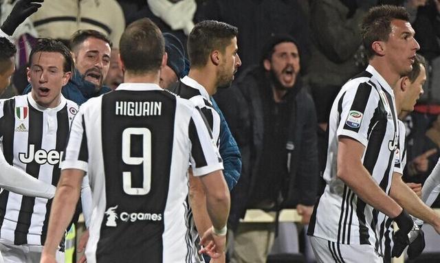 某支客场背 某支客场背