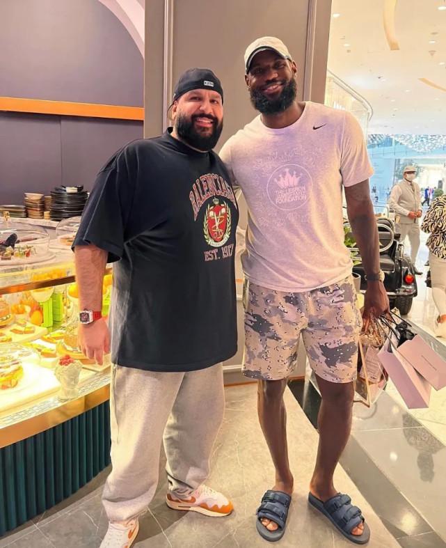 吸引目光时 吸引目光时